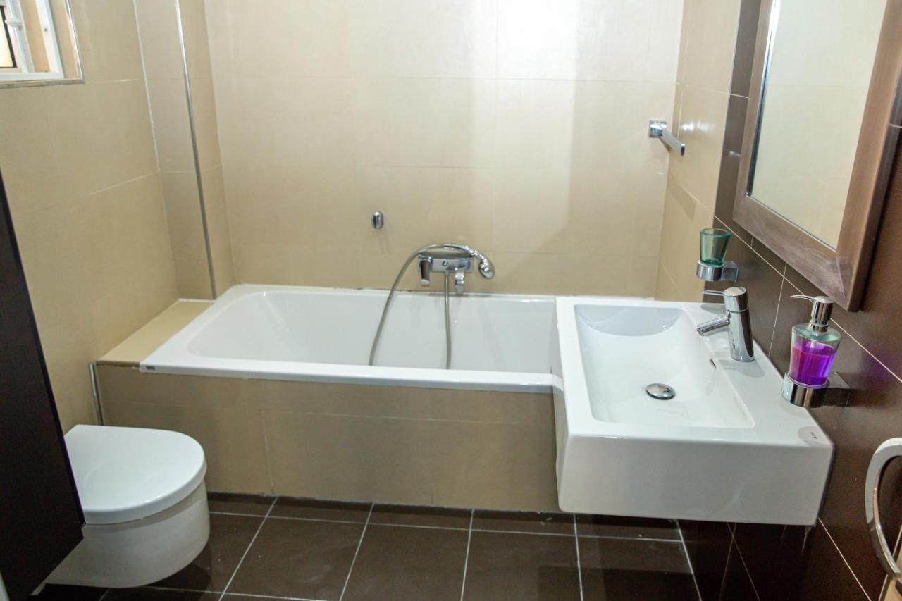 Dolmen Court Flat 10, Qawra Apartment St. Paul's Bay Ngoại thất bức ảnh