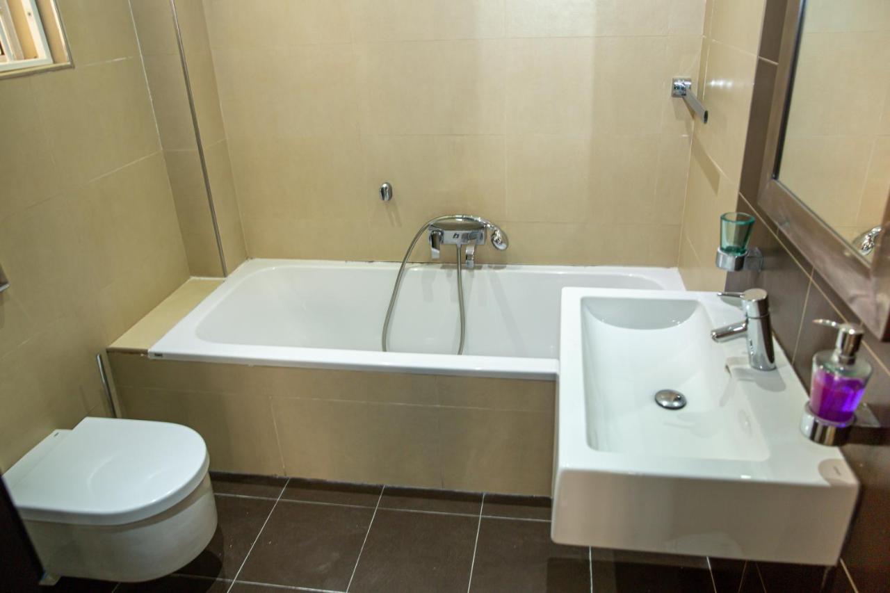 Dolmen Court Flat 10, Qawra Apartment St. Paul's Bay Ngoại thất bức ảnh