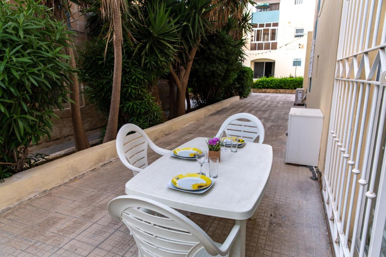 Dolmen Court Flat 10, Qawra Apartment St. Paul's Bay Ngoại thất bức ảnh